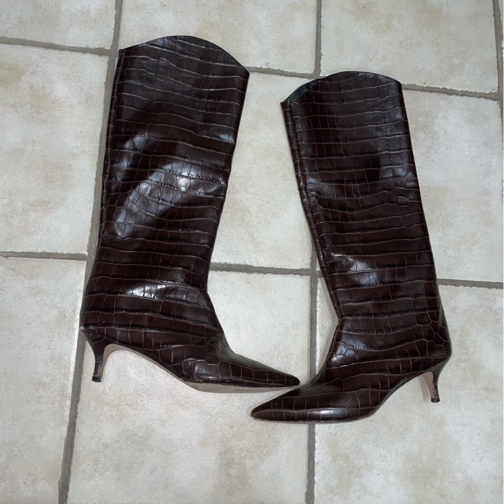 Schutz Maryana Lo Crocodile Embossed Leather brown Knee-High Boots- FLAW 9.5 - Picture 3 of 9